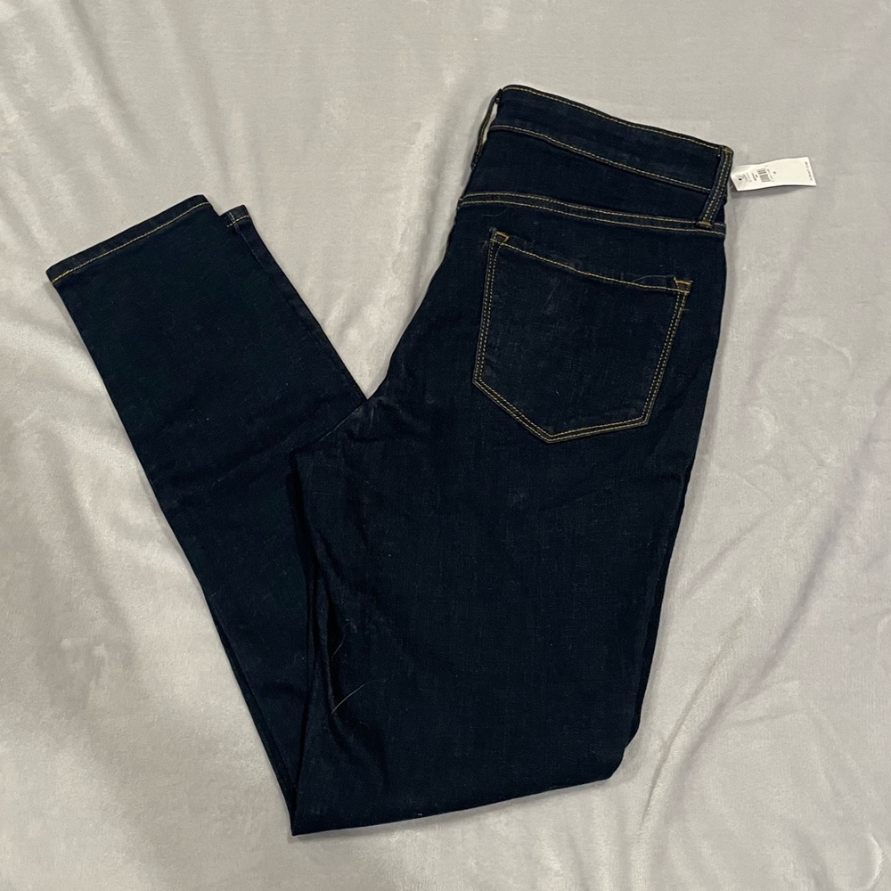 NWT Old Navy Rockstar Skinny Jeans
